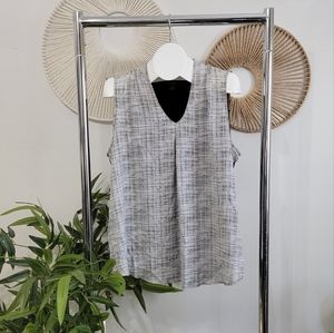 Sleeveless black and white Worthington blouse